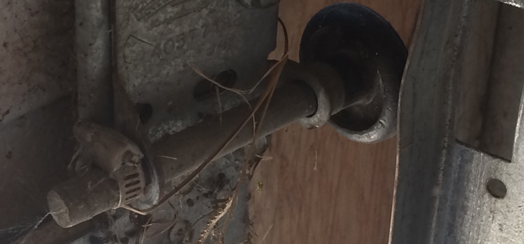 garage-door-roller-off-track-repair in Muskoka